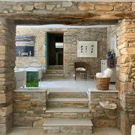 The Artists House - Atelier Villa Agia Theodoti